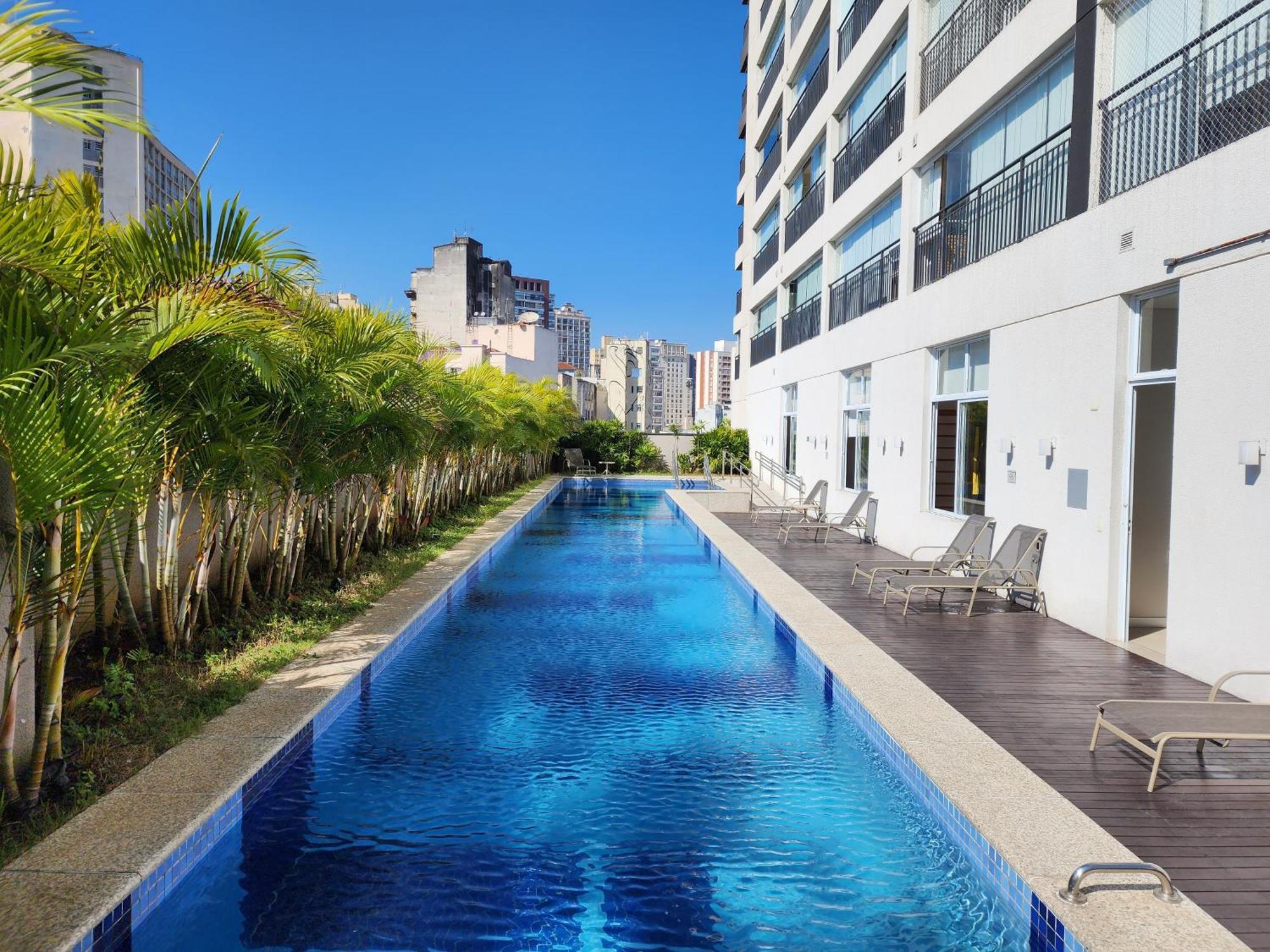 Flat Grande Em De Luxo - Centro De Apartamento