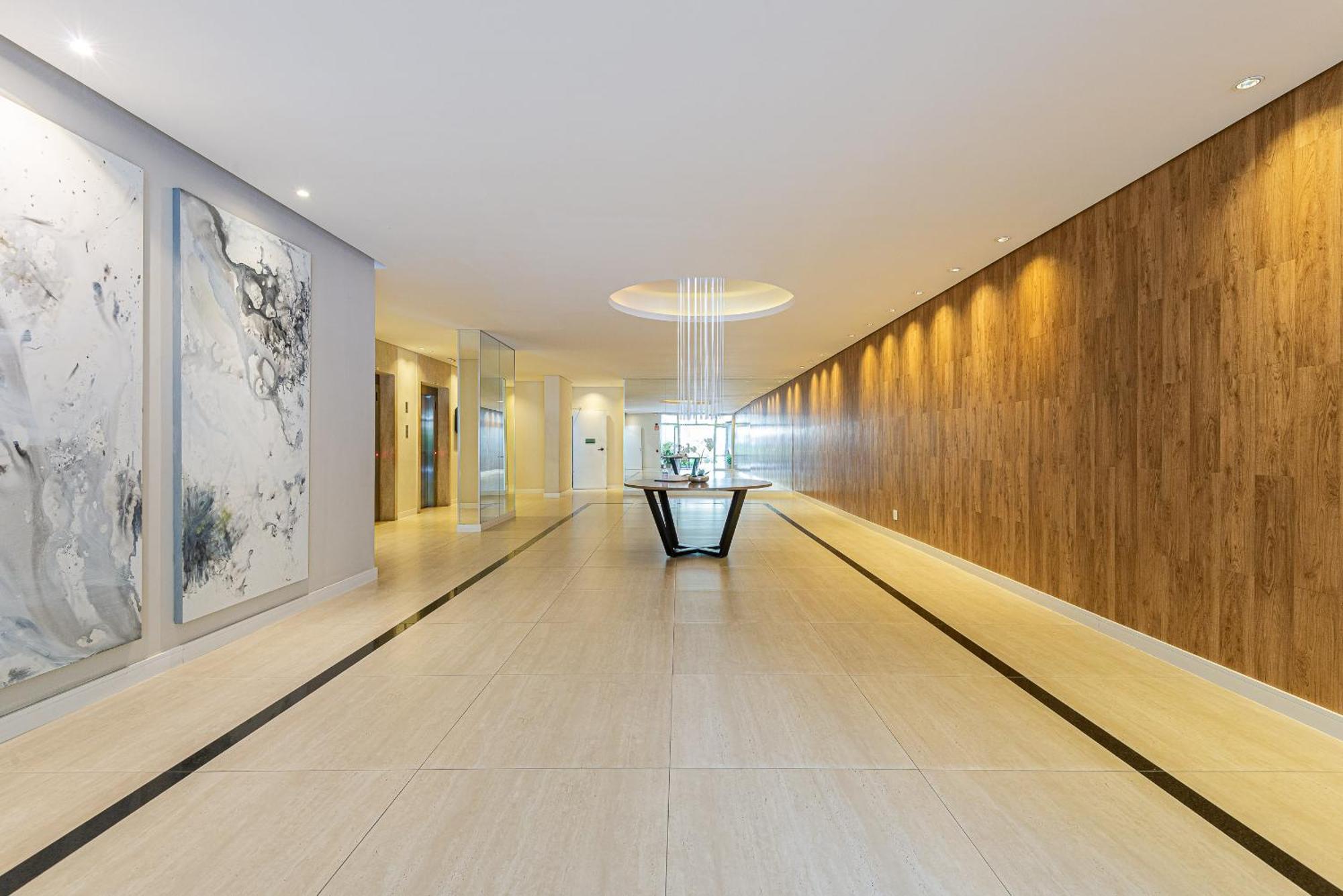 Flat Grande Em De Luxo - Centro De Apartamento *