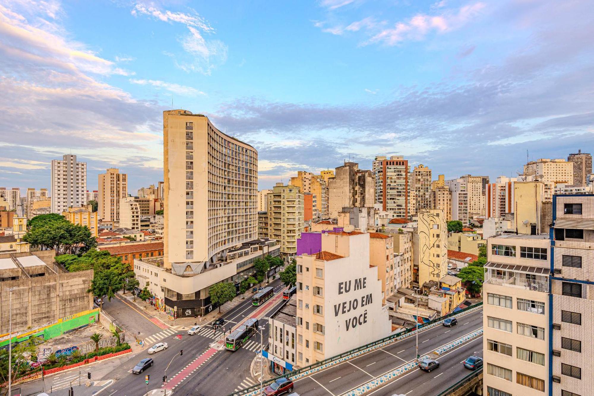 Apartamento Flat Grande Em De Luxo - Centro De
